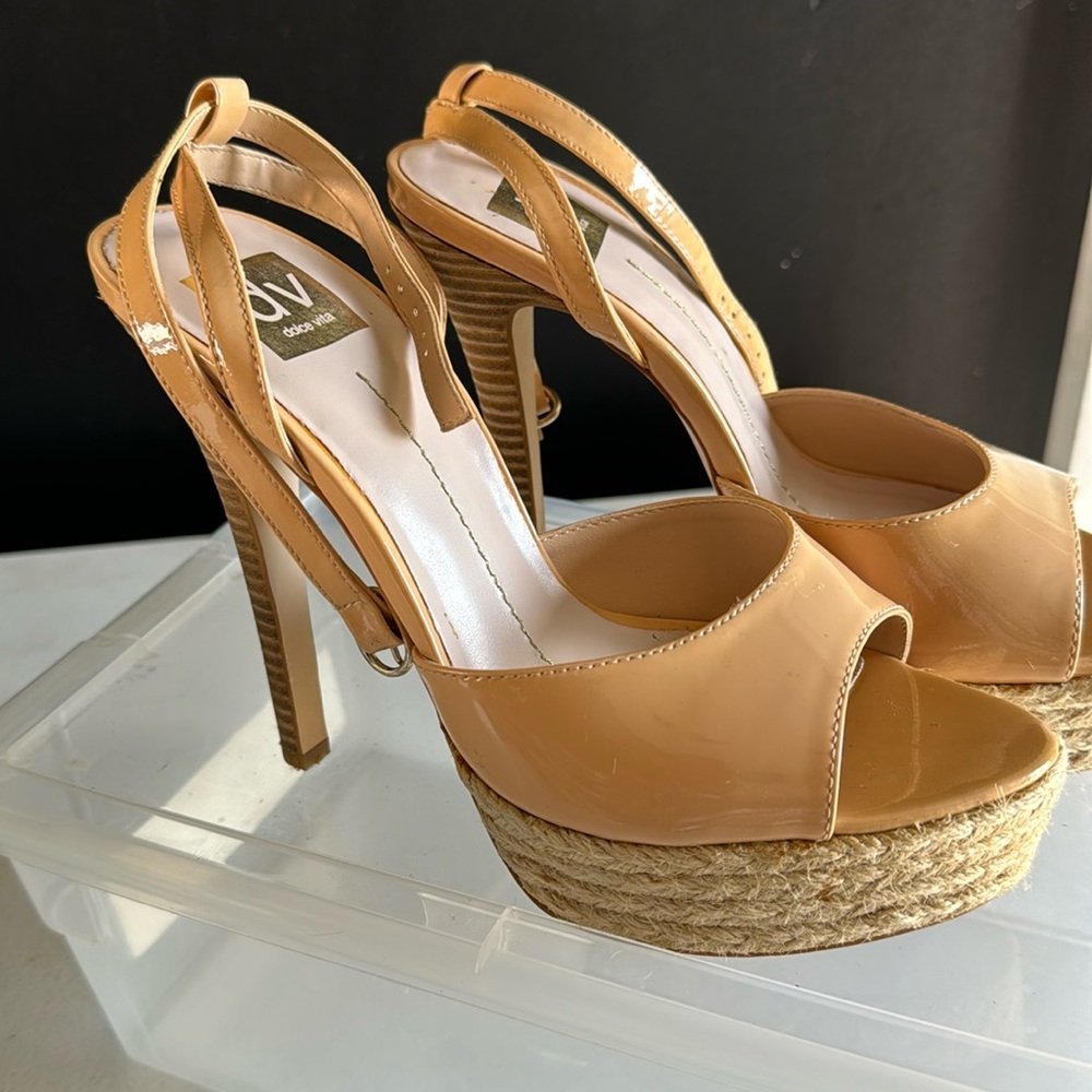 Dolce Vita Shoes in tan